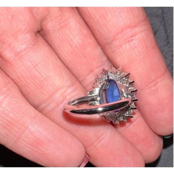 Ring / Avon / Princess Majestic / Blue Sapphire / Faux / Cocktail / Vintage - Picture 7 of 7